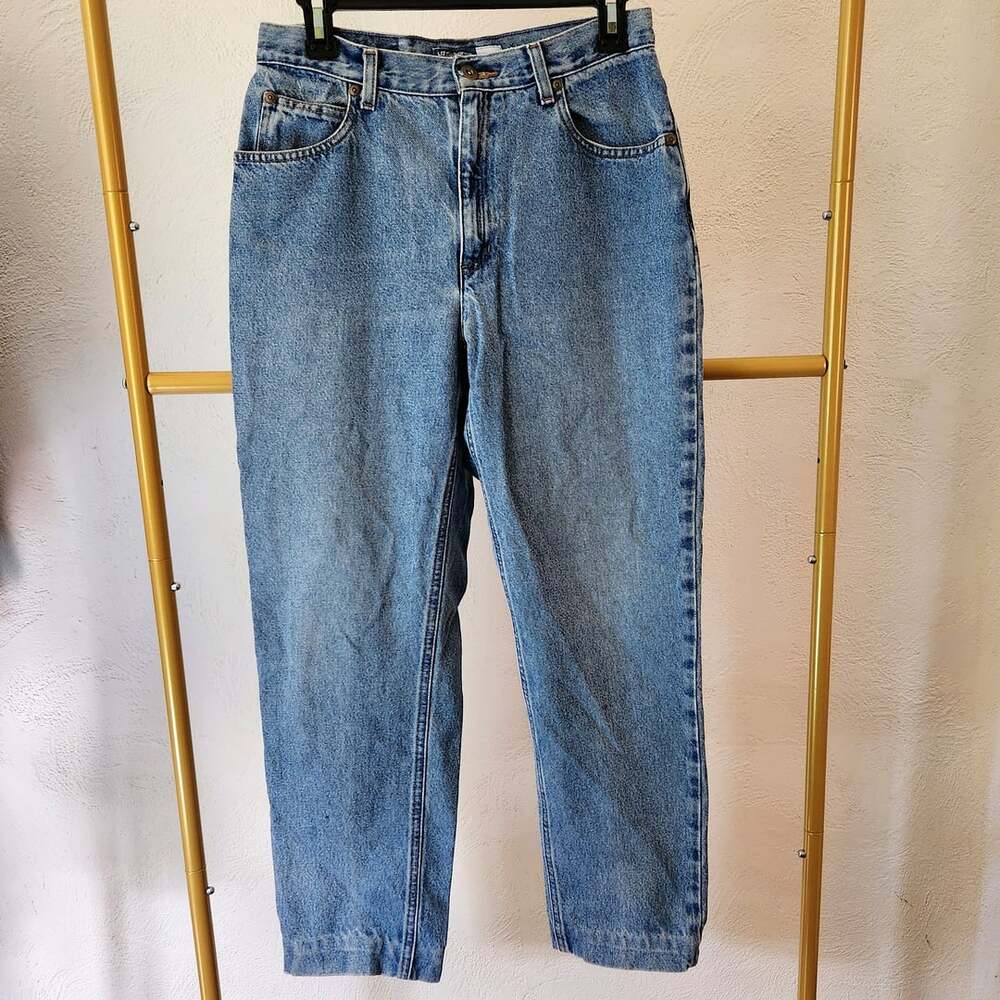 Liz Claiborne Classic Fit Petite Mom Jeans 10R Vintage Blue Denim High Waisted